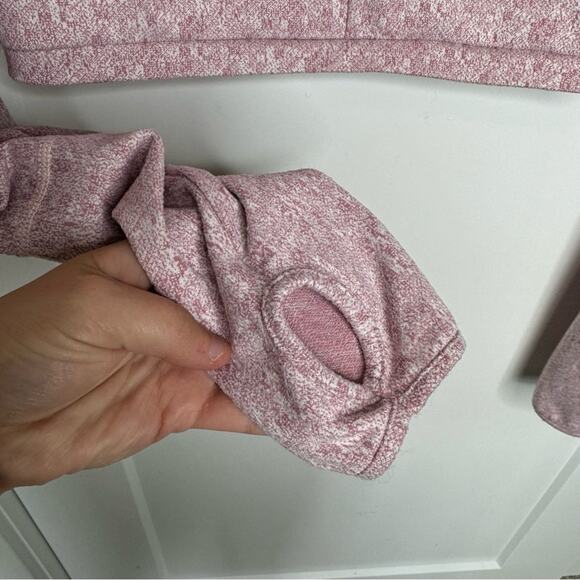 Gymshark Fleur Texture Long Sleeve Top Pink Cropped Thumb Holes Size Medium - Picture 4 of 5